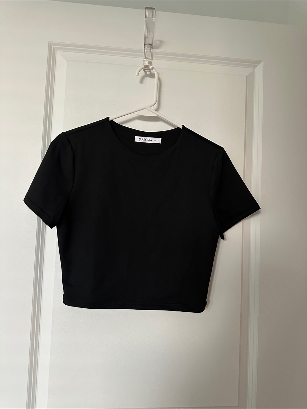 ReoRia Black Crop Tee Top - Short Sleeve Women's